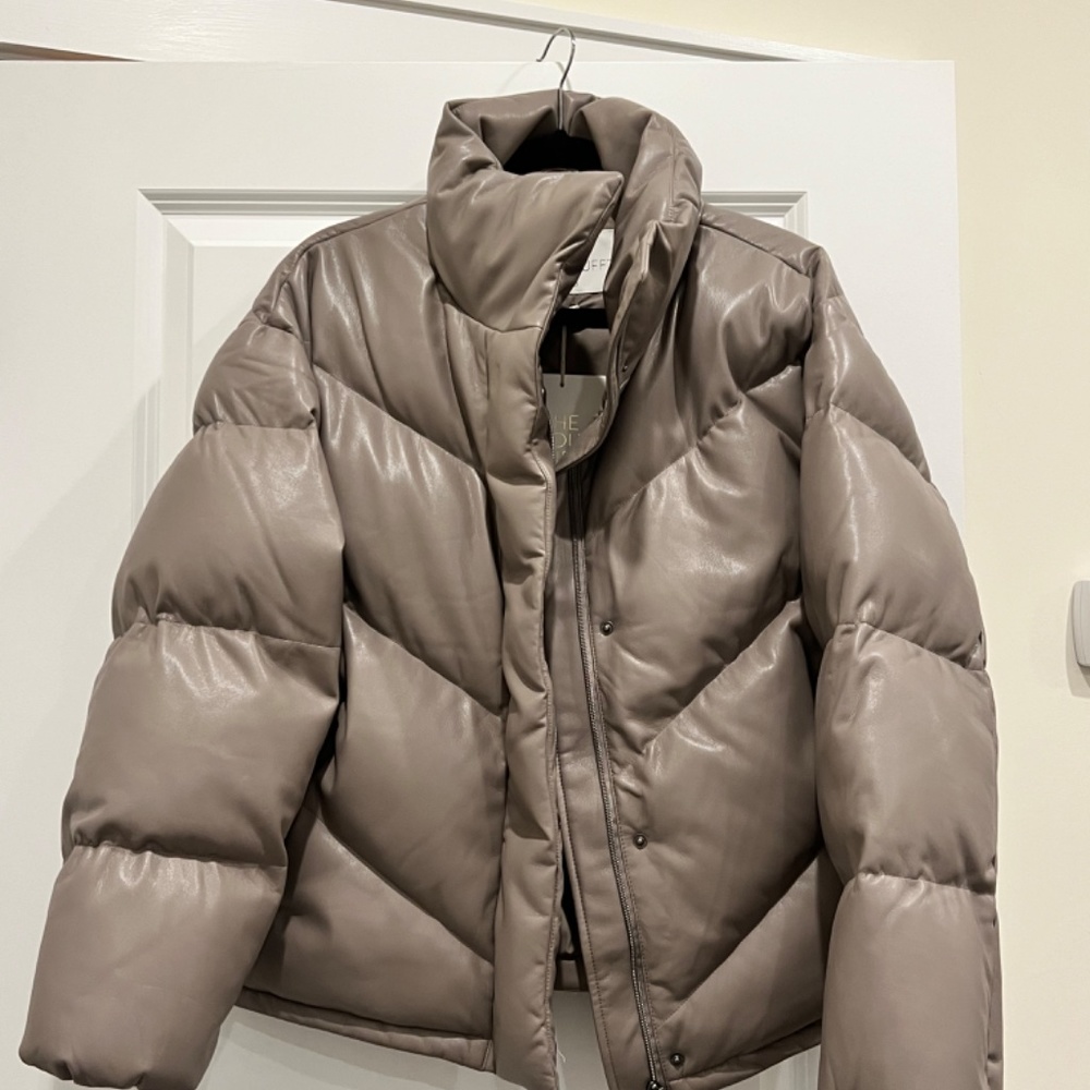 Aritzia Wilfred The Cloud Puff (s) Vegan Leather Puffer - Picture 11 of 11